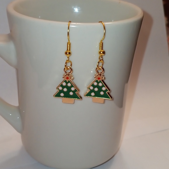 NWT Bundle of Two Pairs of Adorable Gold Dangling Christmas Earrings!! - Picture 5 of 6